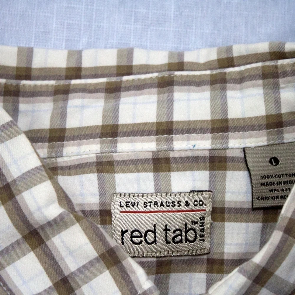 Levi's Red Tab Short‎ Sleeve Shirt Size Large